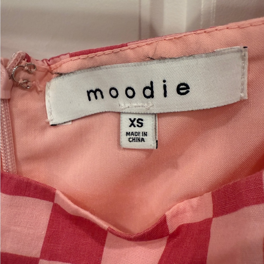 Moodie Pink and White Checkered Dress w/ Pockets - Picture 3 of 5